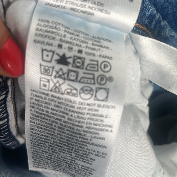 Levis Straight Leg Wedgie Jeans Raw Hem Button Fly Sz 28 - Picture 11 of 12